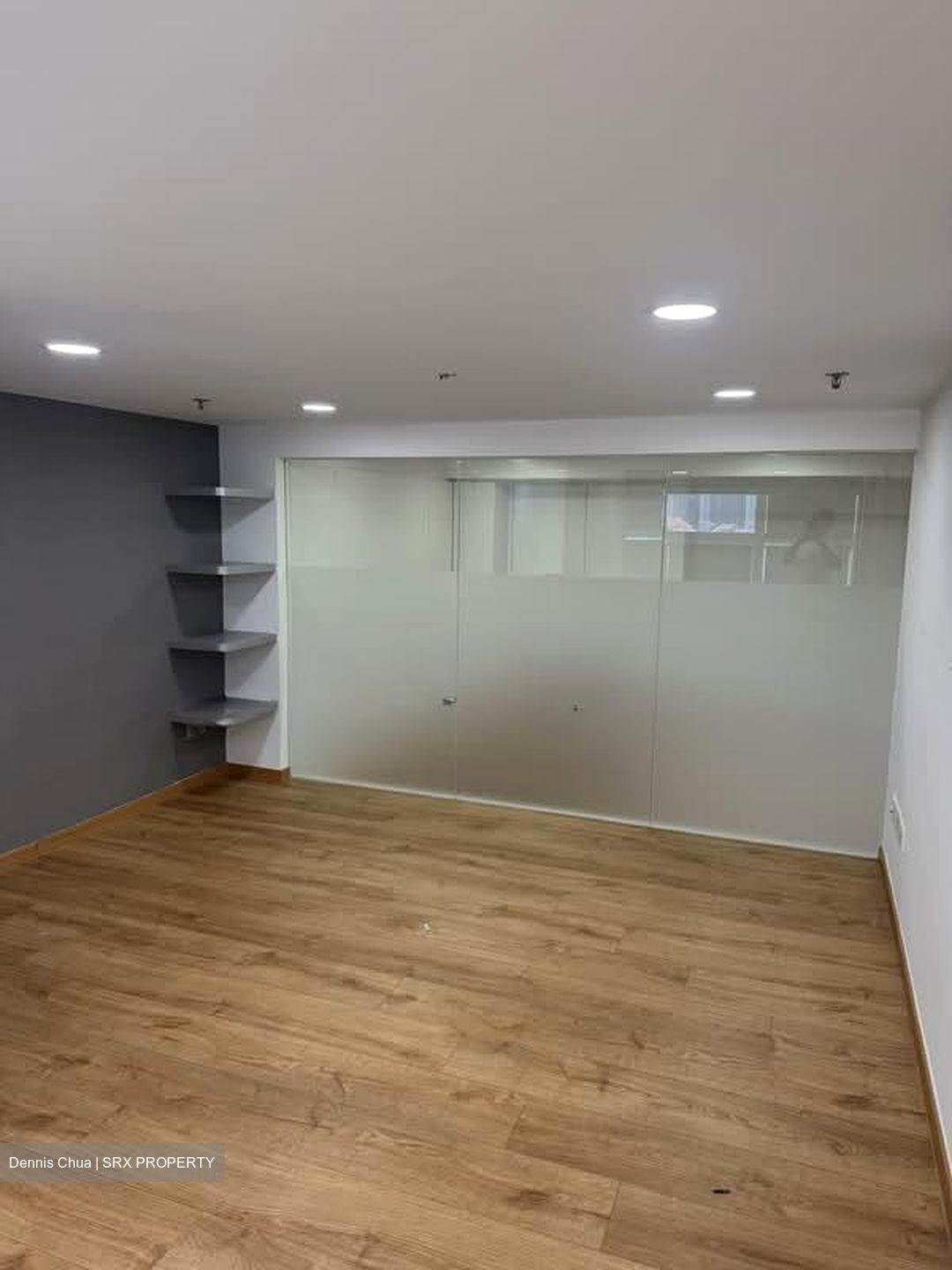 The Central (D1), Office #581717181